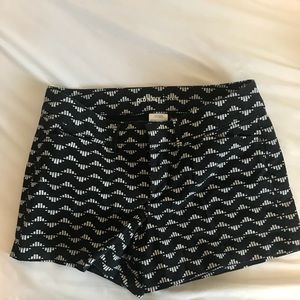 BLACK AND WHITE SHORTS